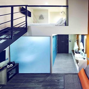 Signature Loft Room